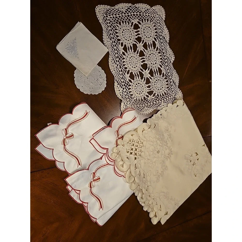 Vtg Lot‎ Crochet embroidered table linens lot, Lace , Napkins Topper